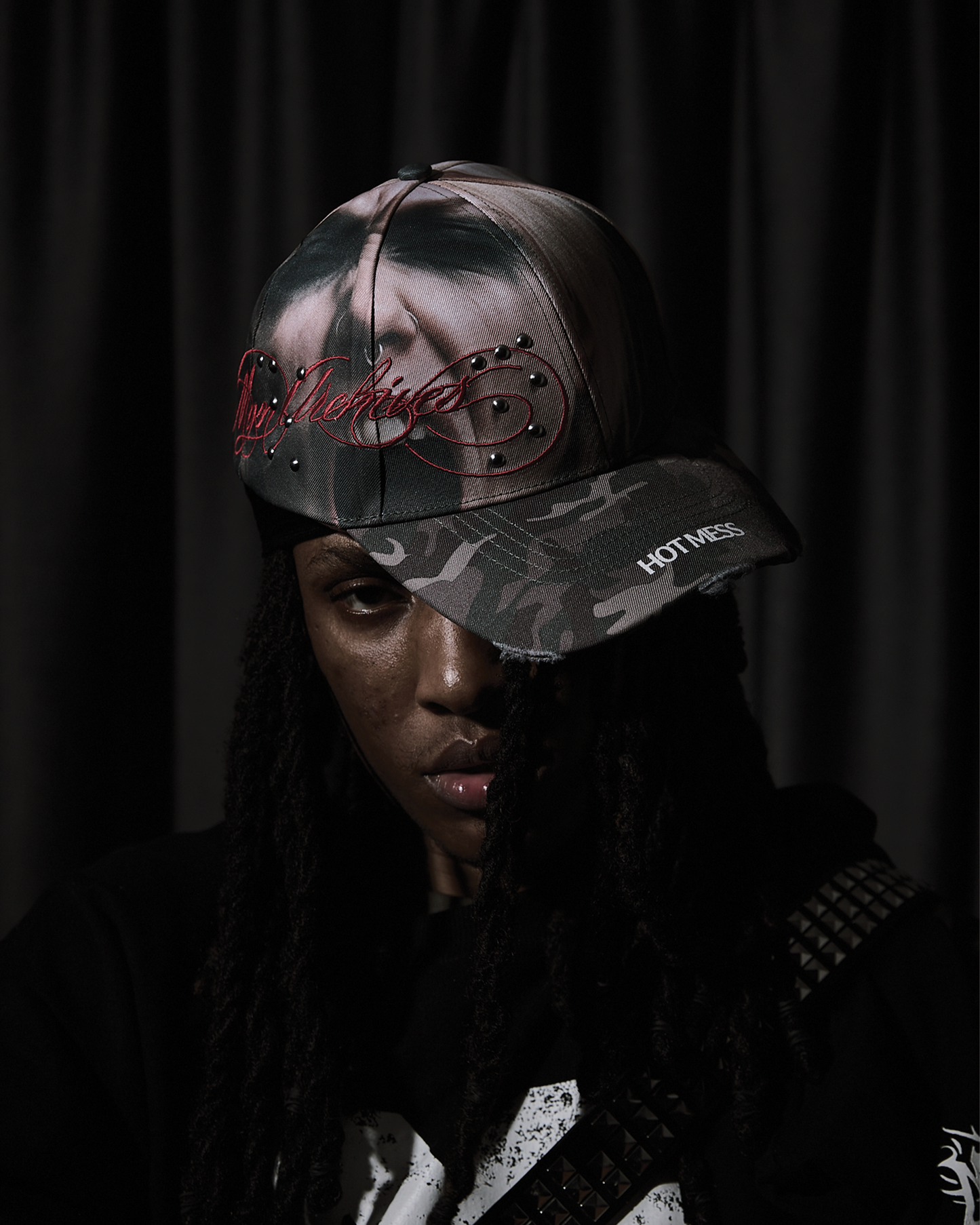 ARCHIVE DISORDER HAT